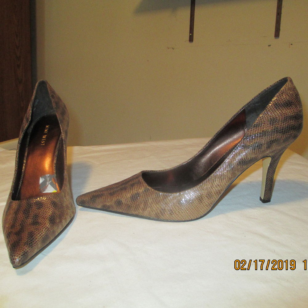 Nine West reptile print pumps 9.5m